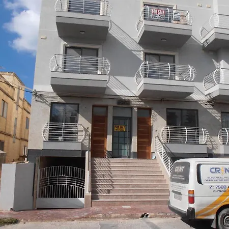 Modern 3 Bedroom Apartment